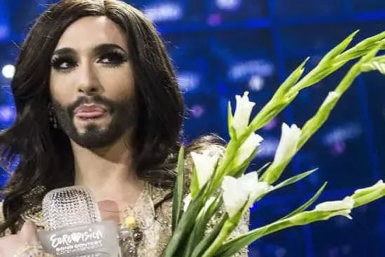 Conchita Wurst sul palco dell'Eurovision Song Contest (archivio L'Unione Sarda)
