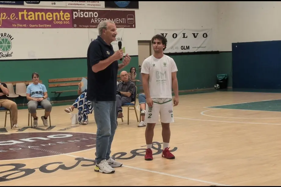 Coach Meo Sacchetti durante l'incontro a Quartu Sant'Elena