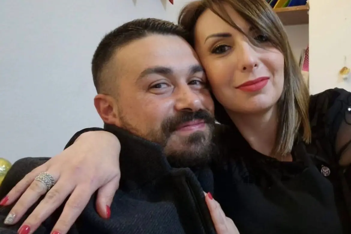 Manuala Porcheddu, con Tonino Pireddu (Foto da Facebook)