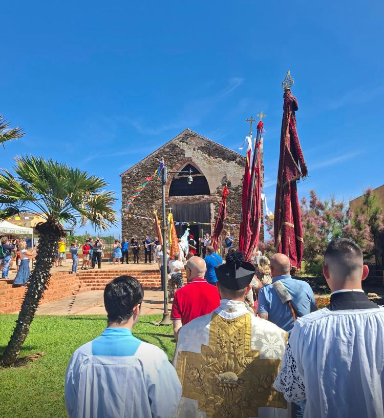 Commozione a Stintino, dopo 50 anni la messa nella chiesa de