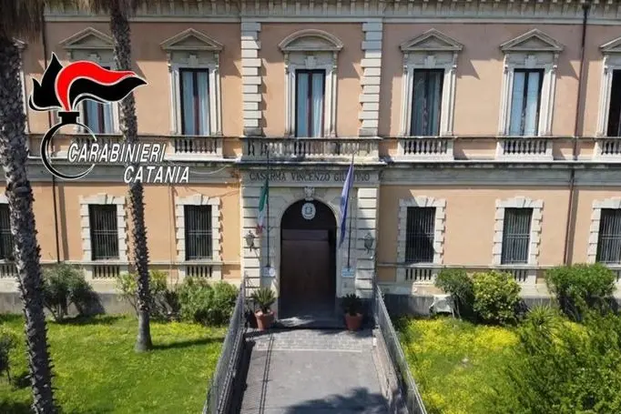 La caserma del Comando provinciale dei carabinieri di Catania (Ansa)