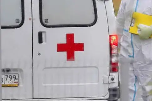 Un'ambulanza (Ansa)