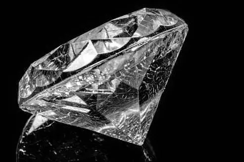 Un diamante (foto www.pixabay.com)