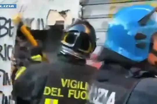 Blitz della Questura, sgomberato centro sociale anarchico Bencivenga