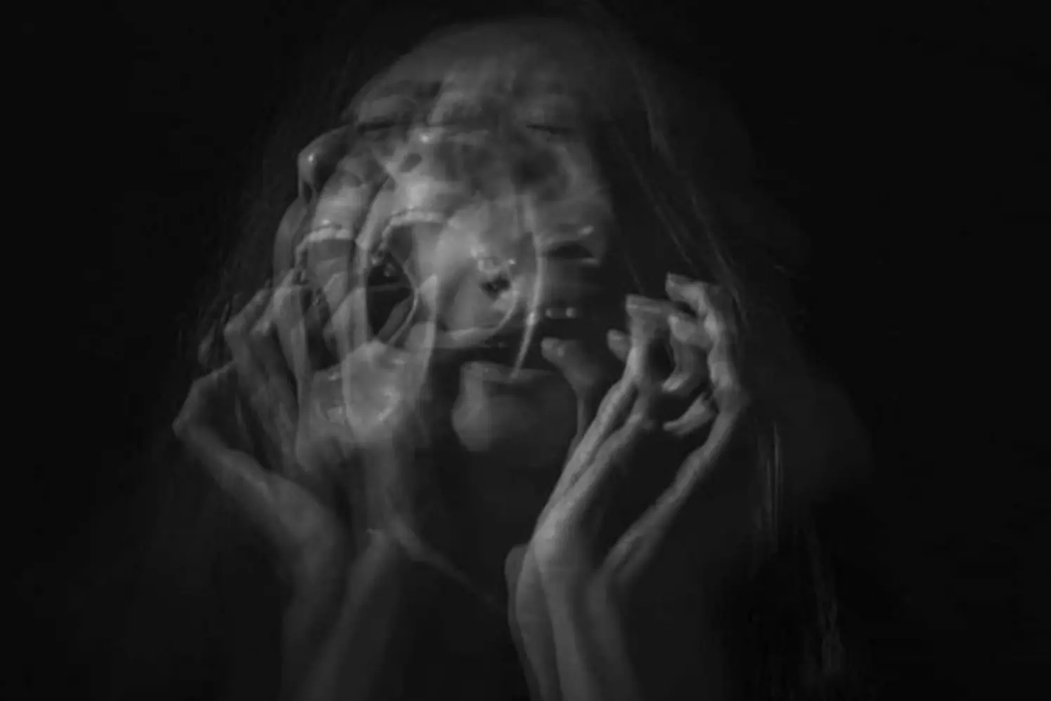 Eco di silenzio