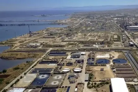 Porto industriale di Porto Torres (foto concessa)