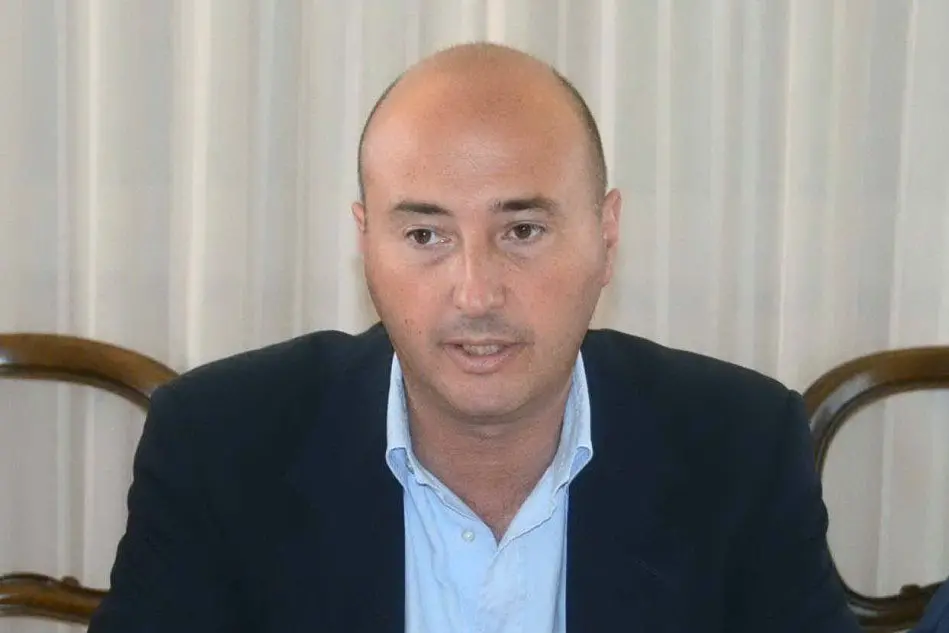 Il sindaco di Alghero Stefano Lubrano