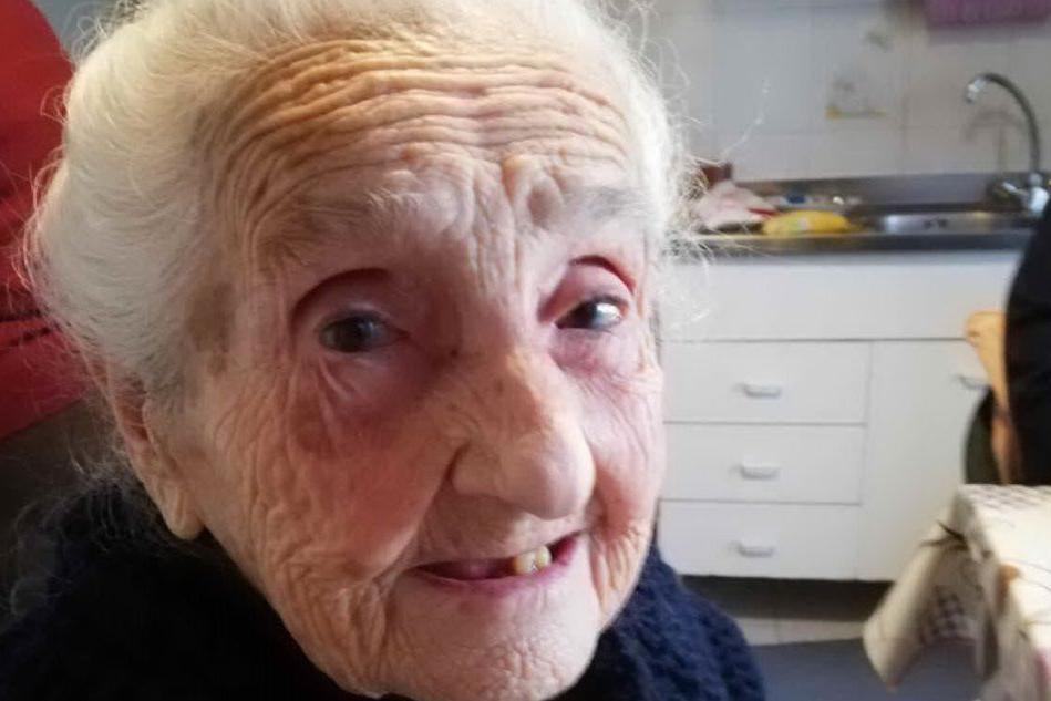 Carbonia in festa per i 105 anni di nonna Lidia