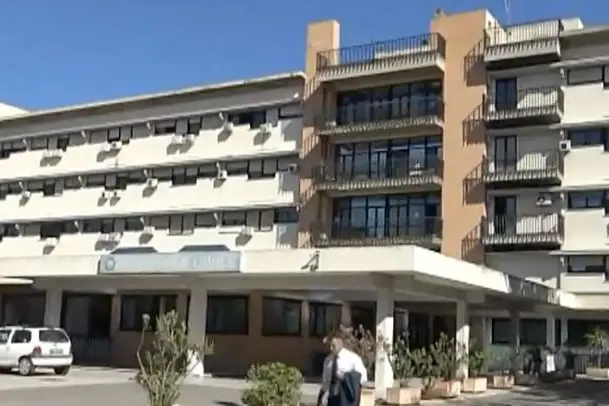 L'ospedale di Alghero (Archivio)
