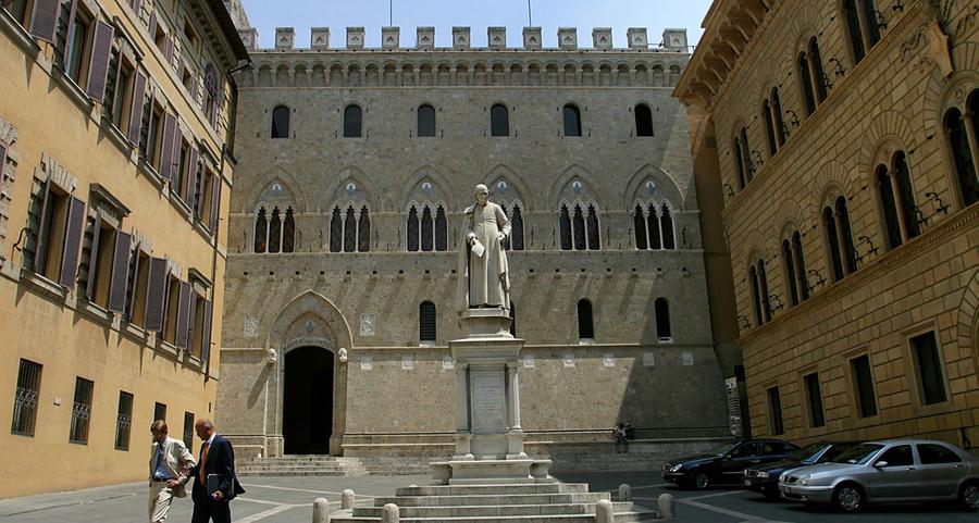 Banche e assicurazioni, risiko miliardario