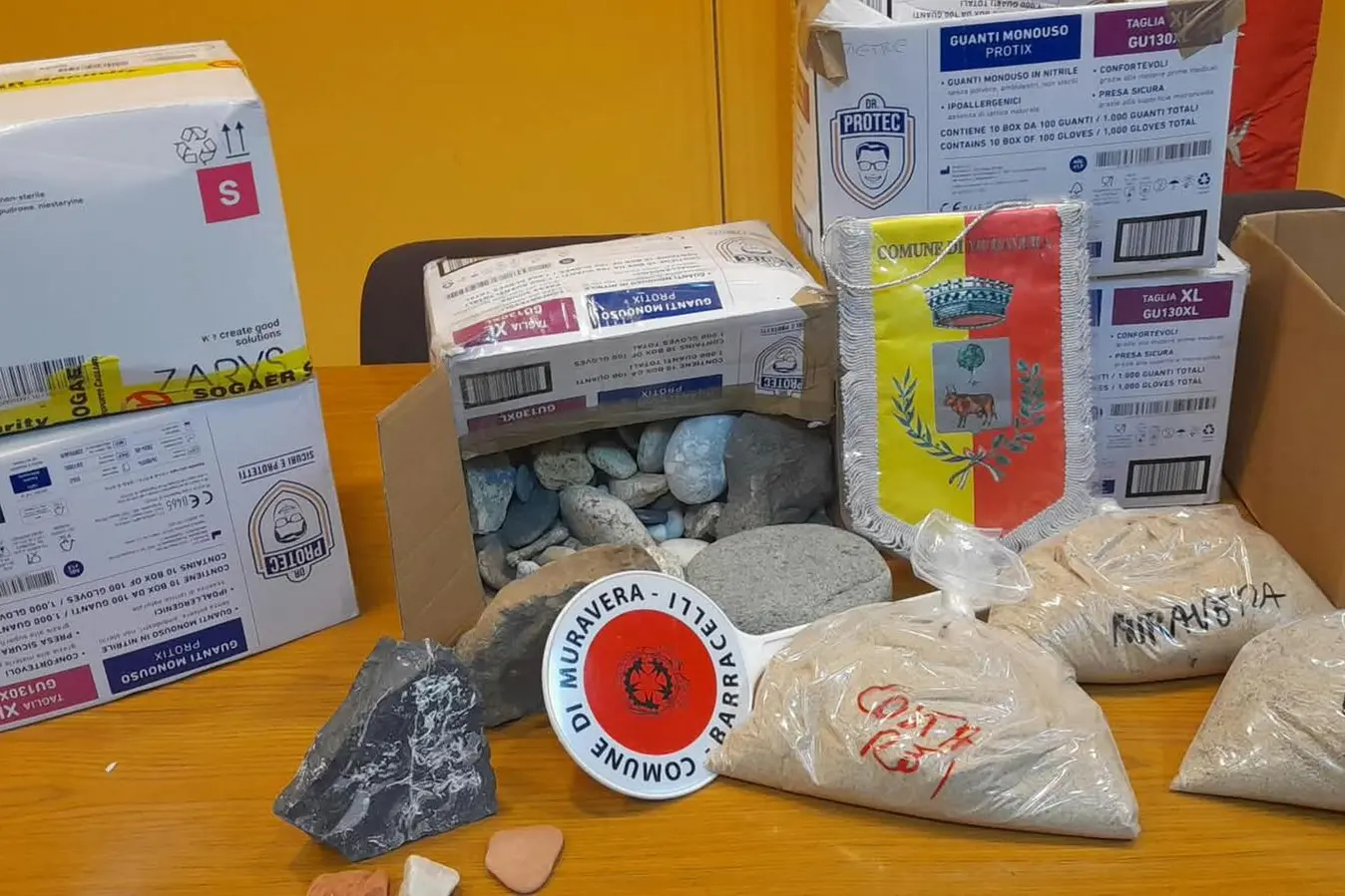 Parte di sabbia e conchiglie rubate a Muravera
