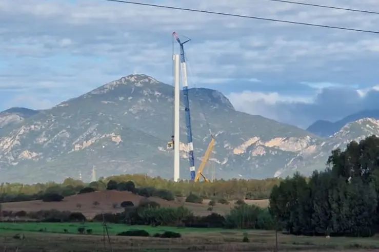 La torre di una pala eolica