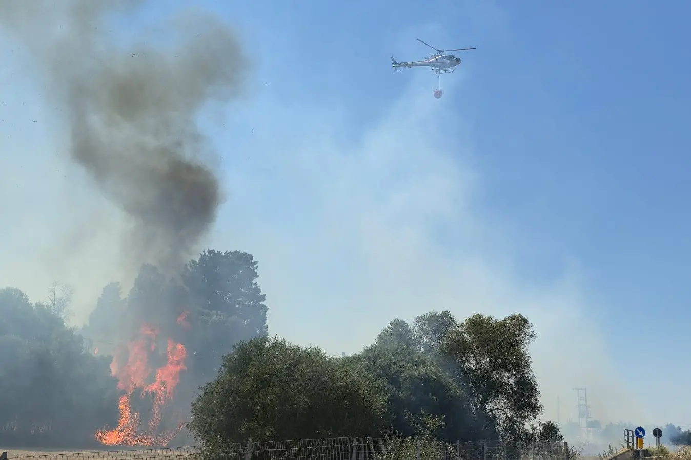 L'incendio a Decimomannu di domenica scorsa