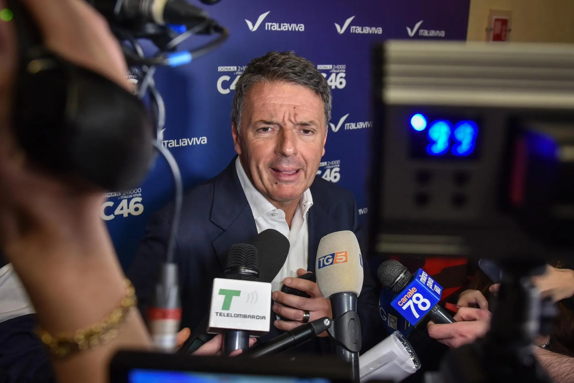 Il segretario Matteo Renzi all’assemblea nazionale di Italia Viva a Palazzo Castiglioni (Ansa)