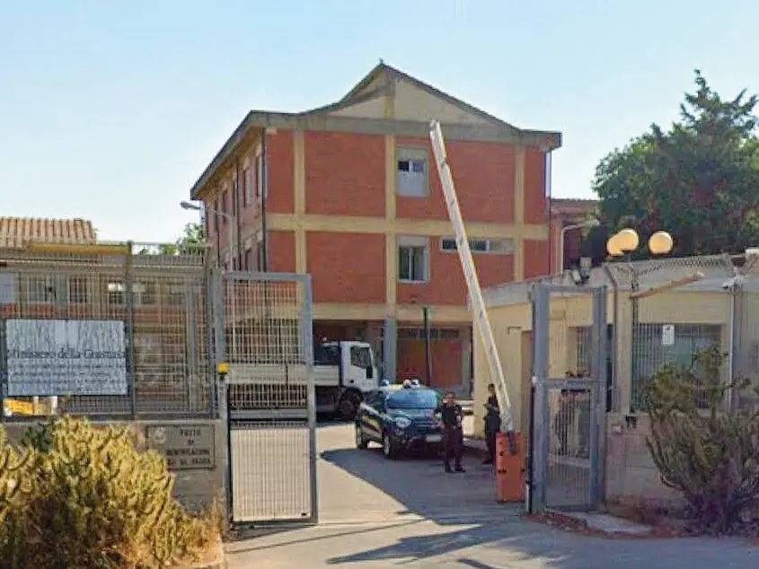 Spedizione punitiva contro i migranti algerini a Monastir: sei giovani sardi denunciati Il Centro migranti a Monastir