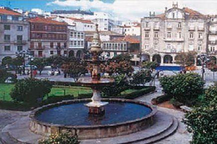 Il centro della città di Pontevedra. (Dal profilo Facebook del Comune)