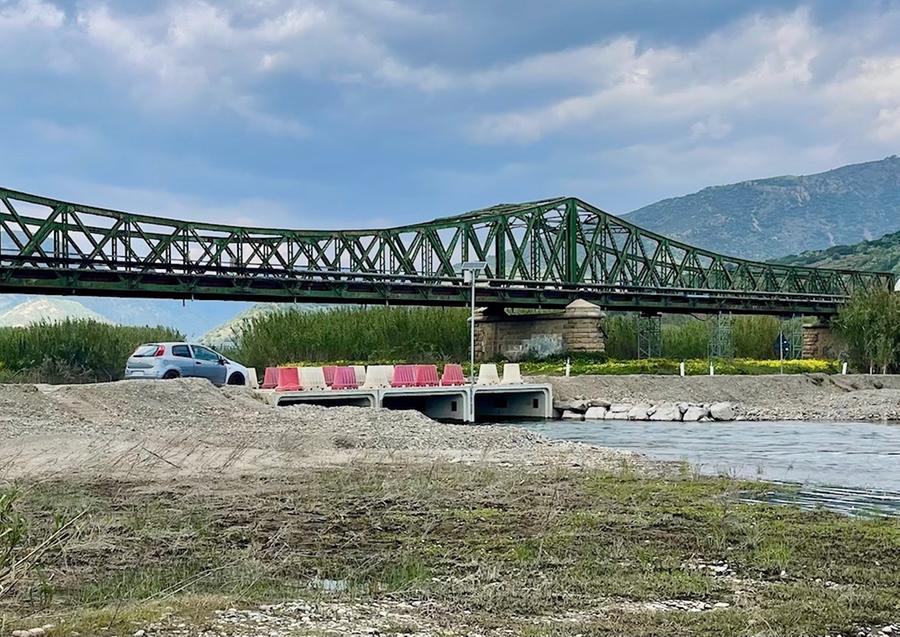 Ponte di ferro, l’impresa verso l’addio
