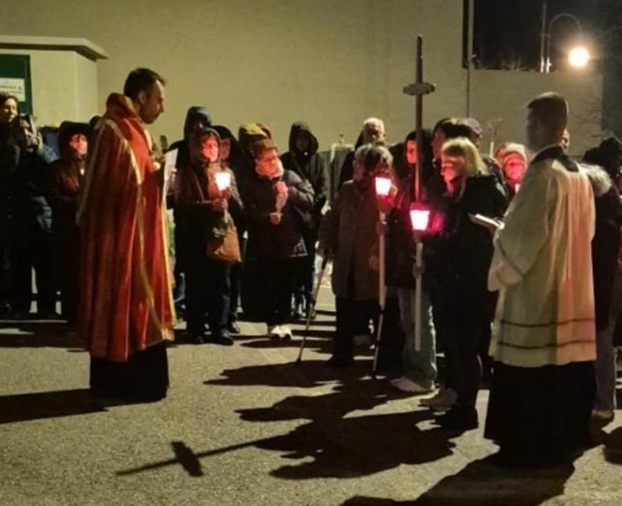 Via Crucis in ospedale: «Salviamo la sanità nel Sarrabus-Gerrei»