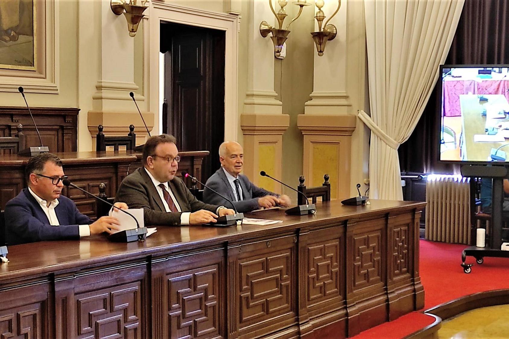 Da sinistra: Chessa, Mariotti e Cherchi alla conferenza stampa di presentazione (foto G. Marras)