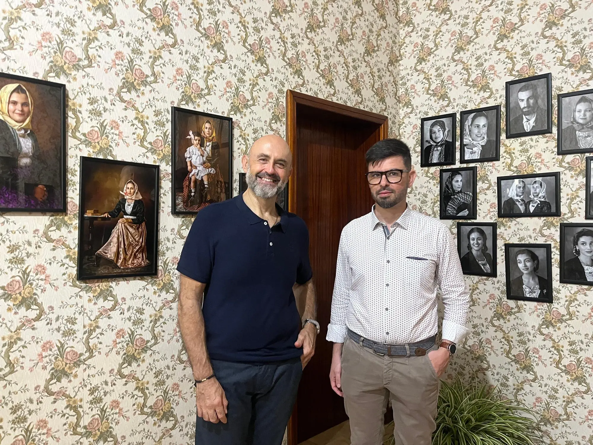 Il fotografo Stefano Orrù e il presidente dell'associazione Matteo Poddi (foto V. Pinna)
