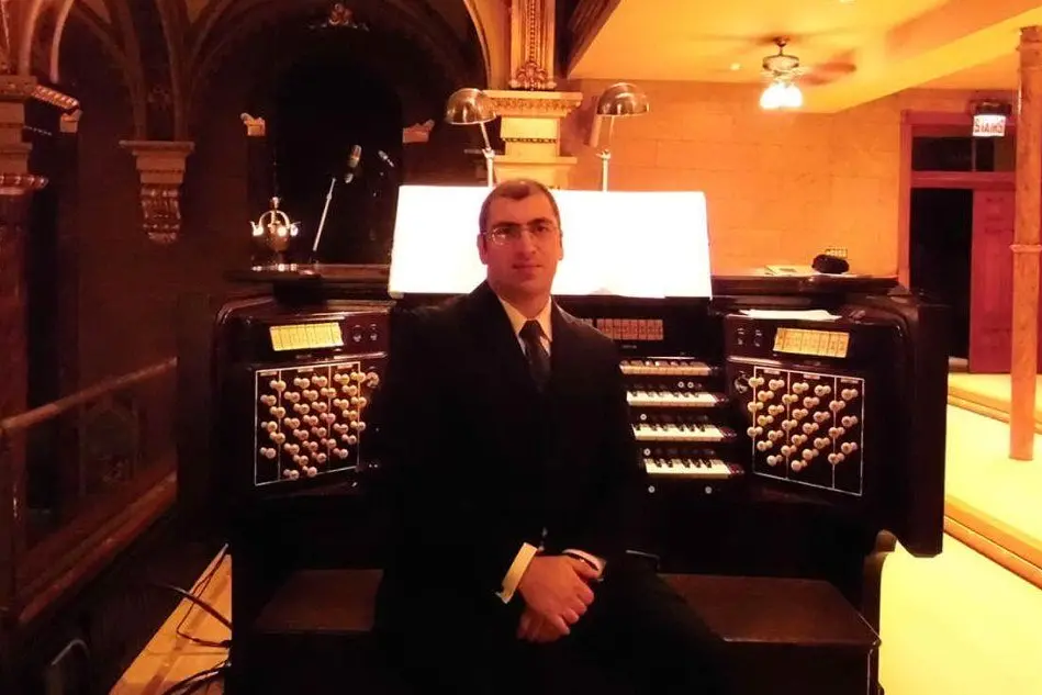 L'organista Corrado Cavalli