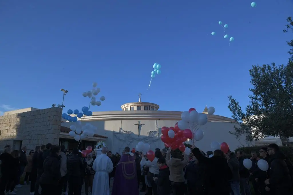 I funerali di Danilo Sulis (foto Lecca)