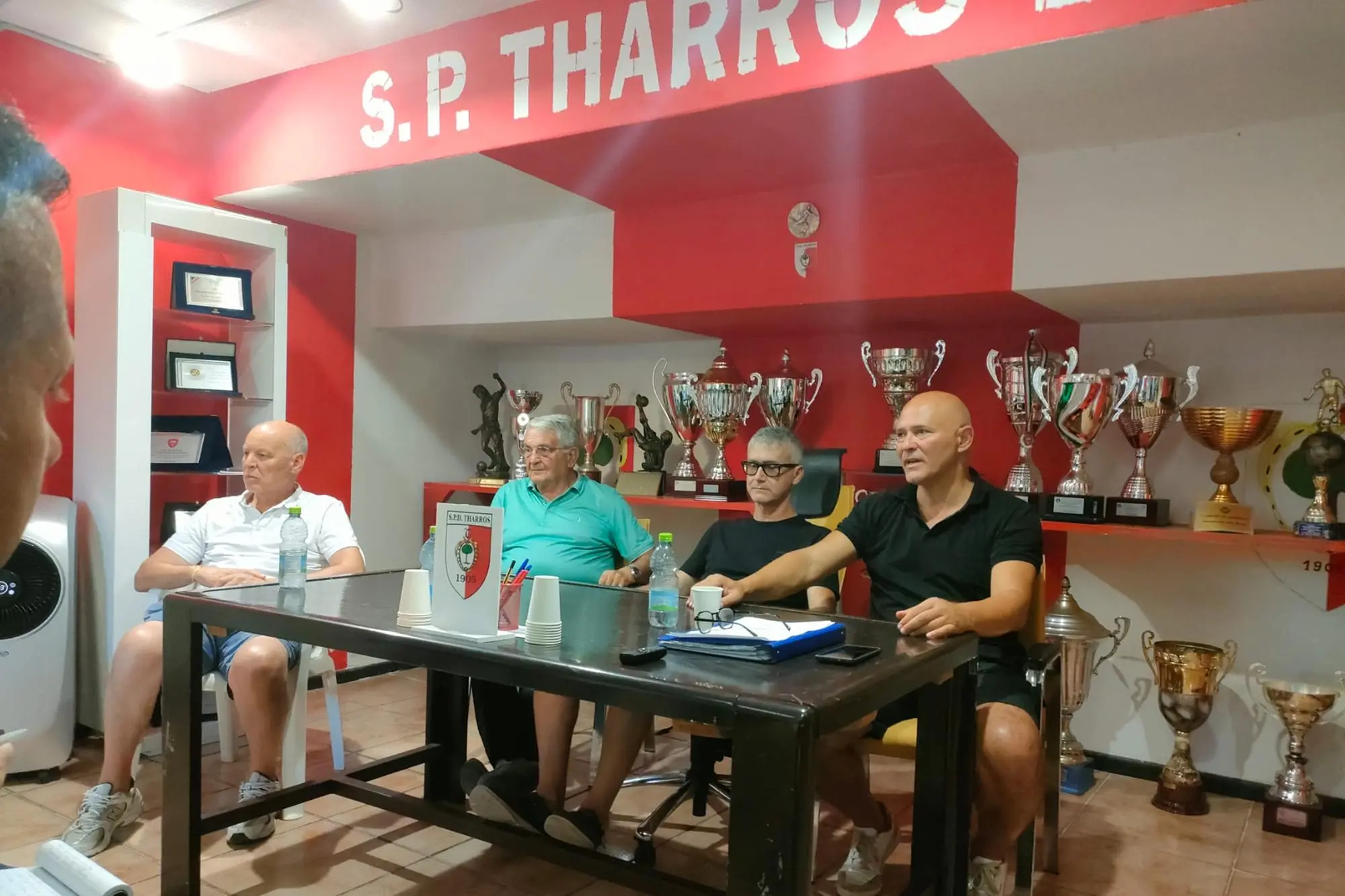 La presentazione del nuovo corso della Tharros (foto di Giacomo Pala)