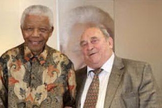Mandela e Goldberg (foto da Google)
