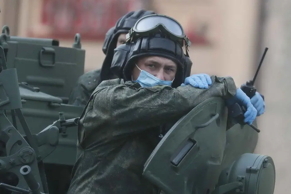 Militari a Mosca (foto Ansa/Epa)