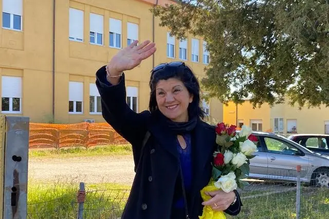 Marisa Francescangeli mentre rientra a scuola dopo la prima sospensione (Foto Sara Pinna)