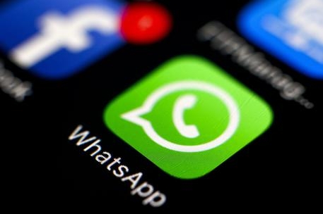 Parlare male dei superiori su WhatsApp? Può scattare la punizione, la decisione arriva dalla Sardegna