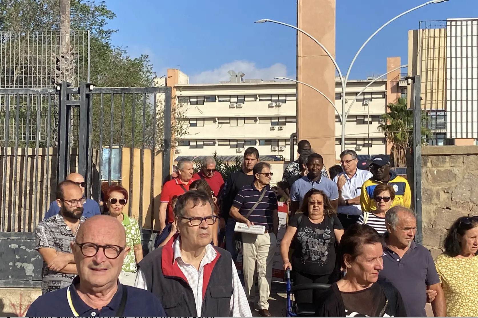Una delle ultime manifestazioni davanti all'ospedale