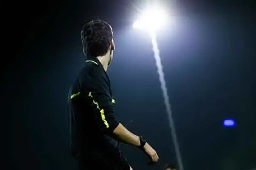 Un arbitro (foto Pixabay)