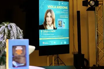 Viola Ardone: «Stiamo scrivendo la storia mentre la viviamo»