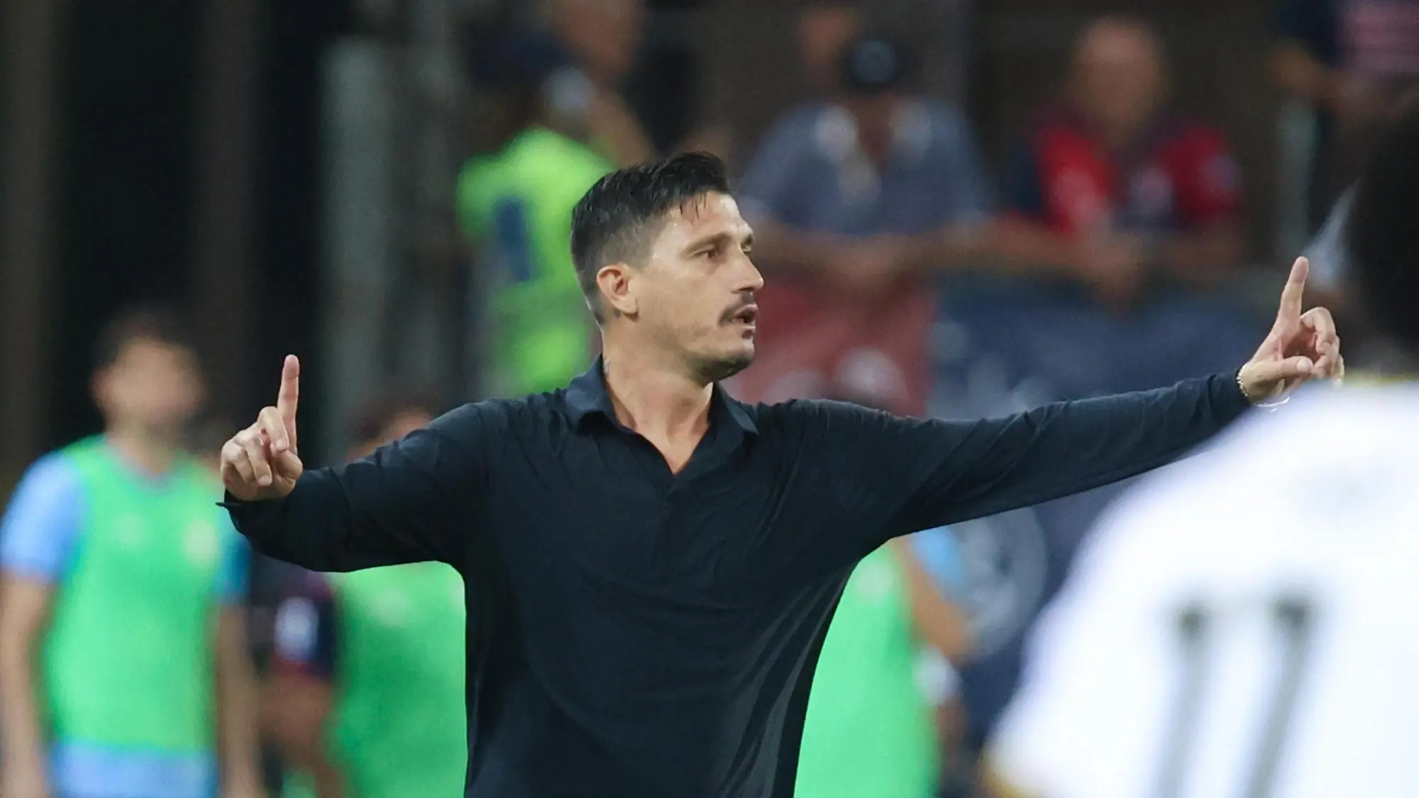 Cagliari-Lecce, Pisacane: «L'impegno che ha messo in campo la squadra deve diventare un'abitudine»
