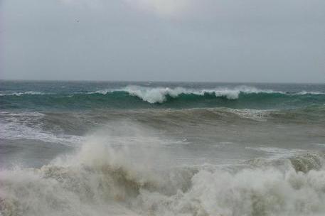 Venti forti e mareggiate, è ancora emergenza meteo nell’Isola