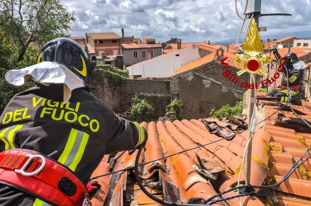 L'intervento (foto Vigili del fuoco)