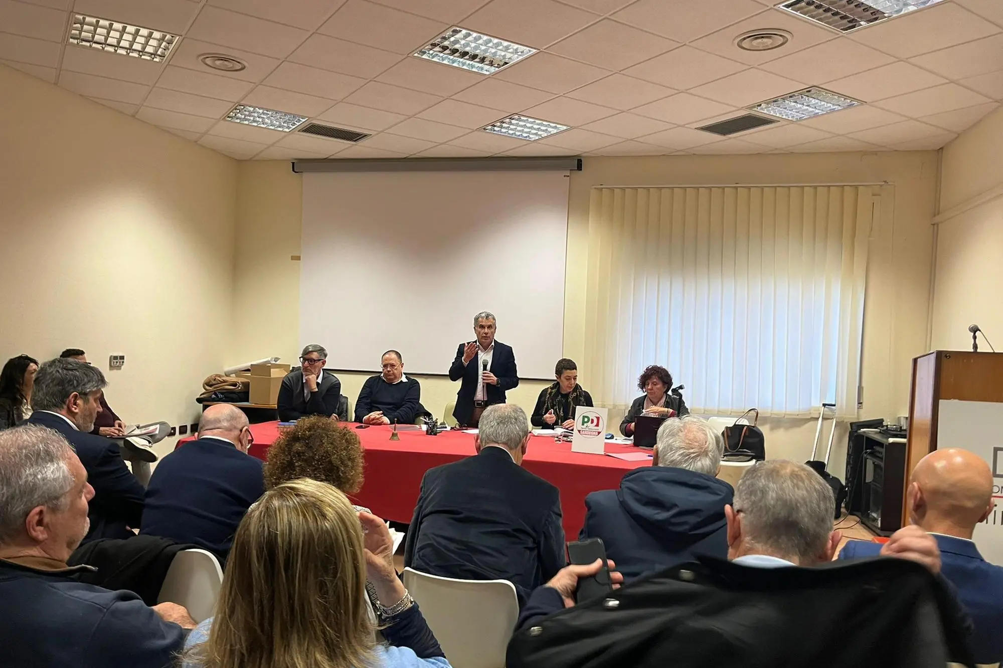 La direzione del Pd ieri a Oristano