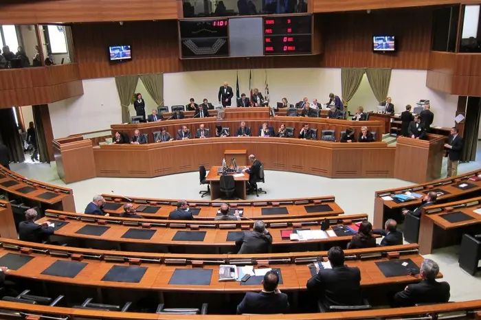 L'aula del Consiglio regionale (Ansa)