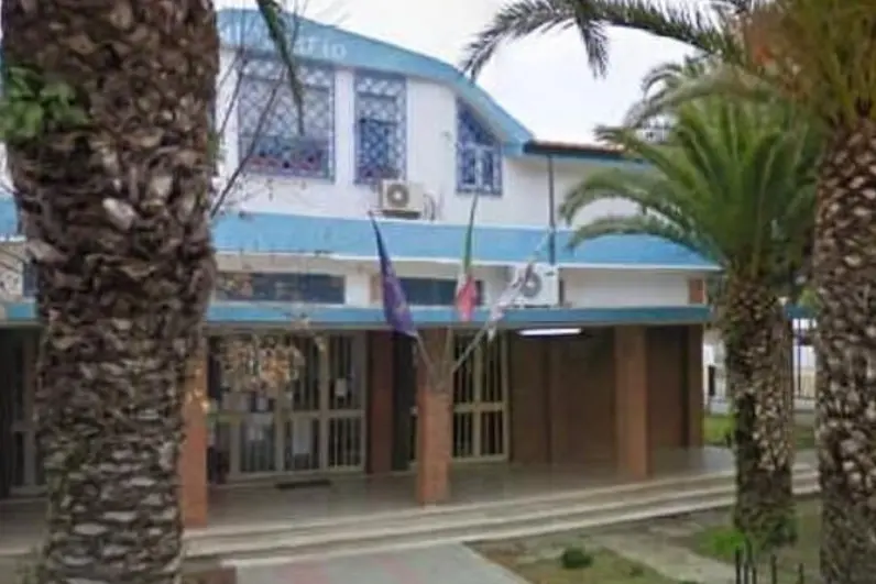 Il municipio di Palmas Arborea (foto concessa)