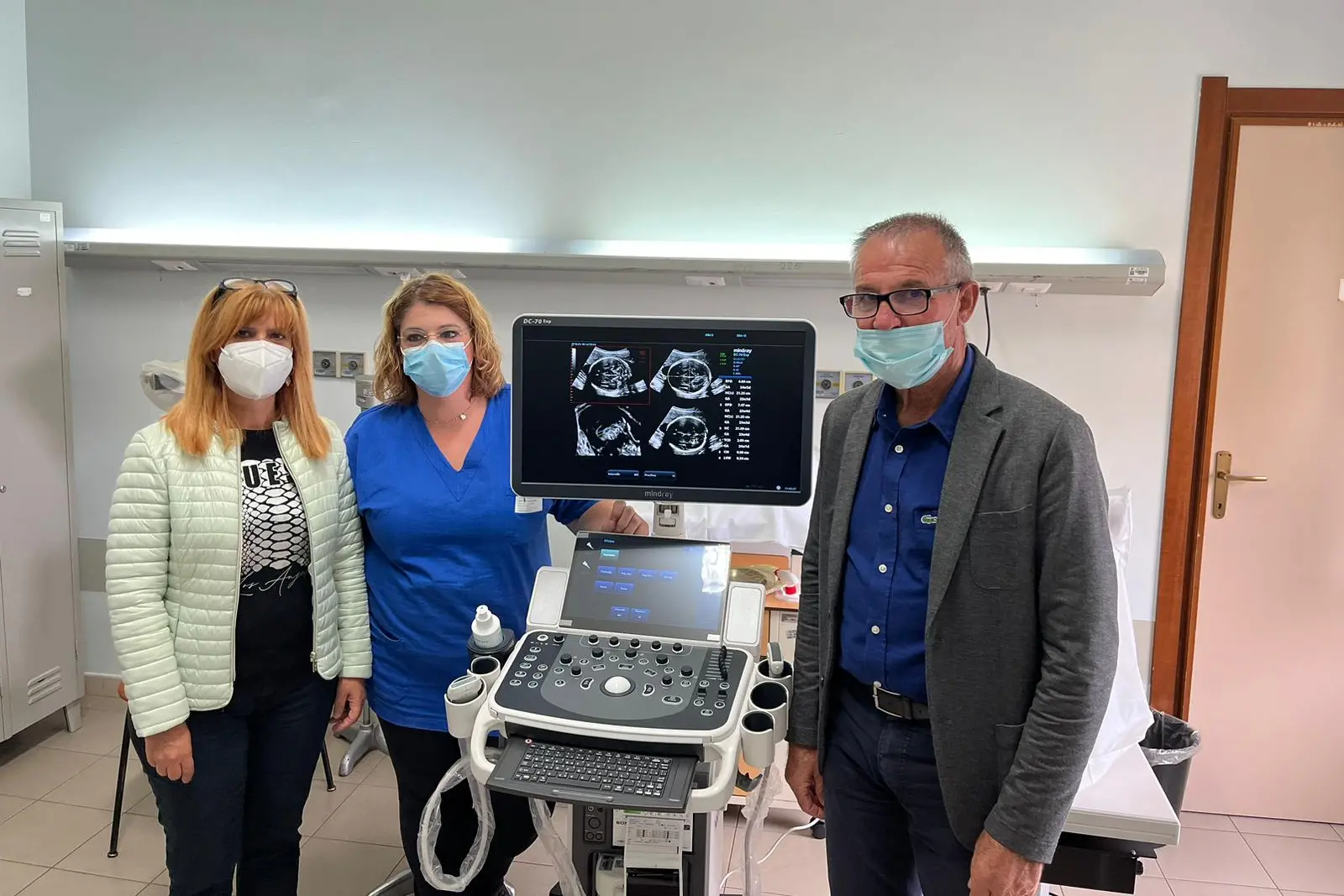 Il nuovo ecografo installato all'ospedale di Bosa (Foto Ufficio Stampa Asl Oristano)