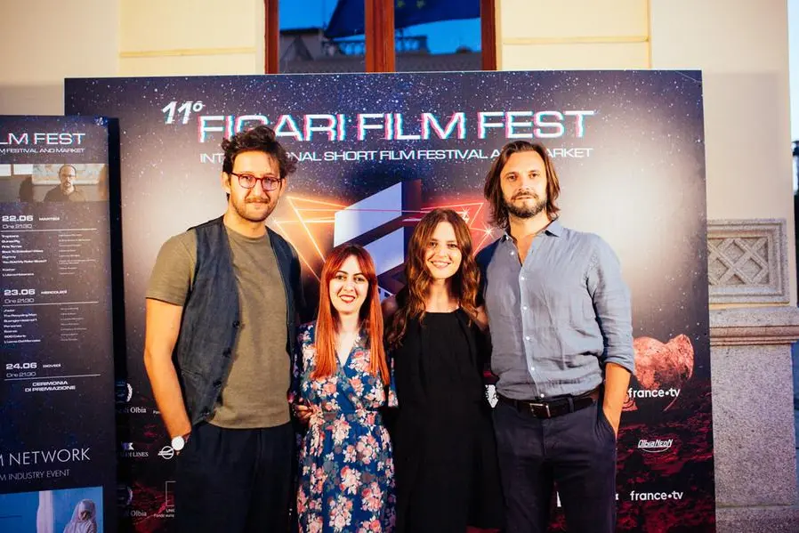 La giuria del Figari Film Fest, al centro l'attrice Ivana Lotito (foto ufficio stampa)
