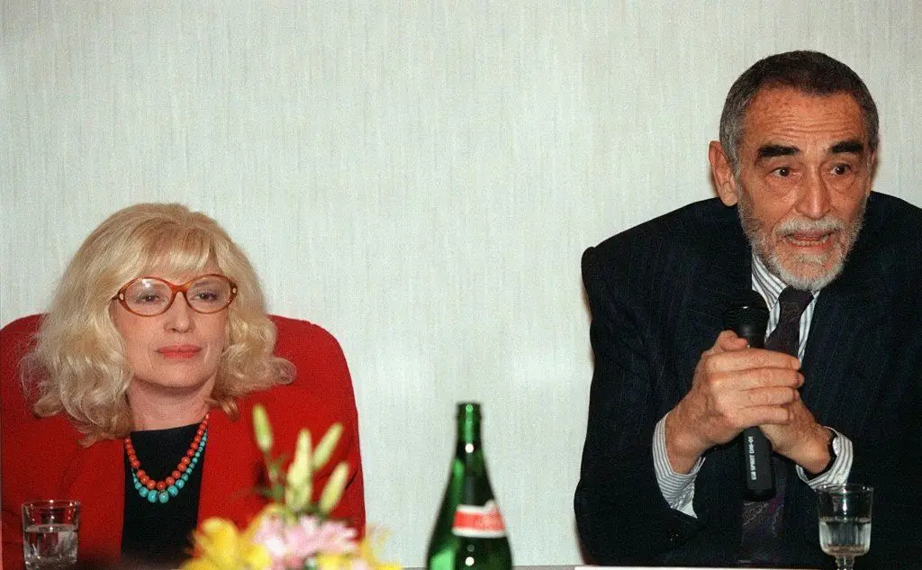 Gli attori Monica Vitti e Vittorio Gassman