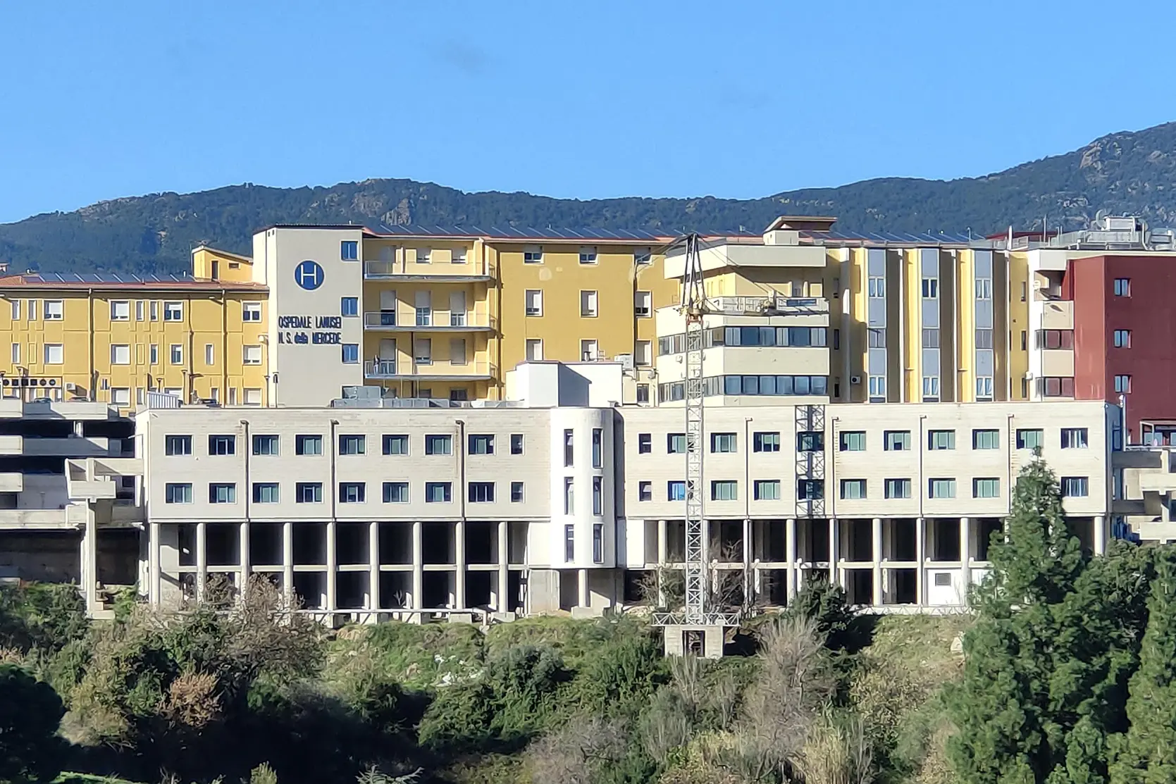 Una panoramica dell'ospedale di Lanusei (archivio Us)