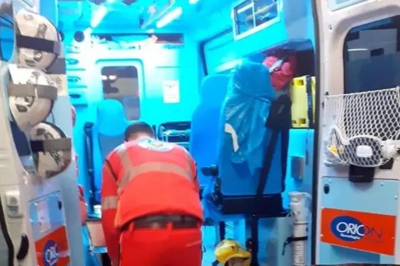 Un intervento di soccorso (L'Unione Sarda)