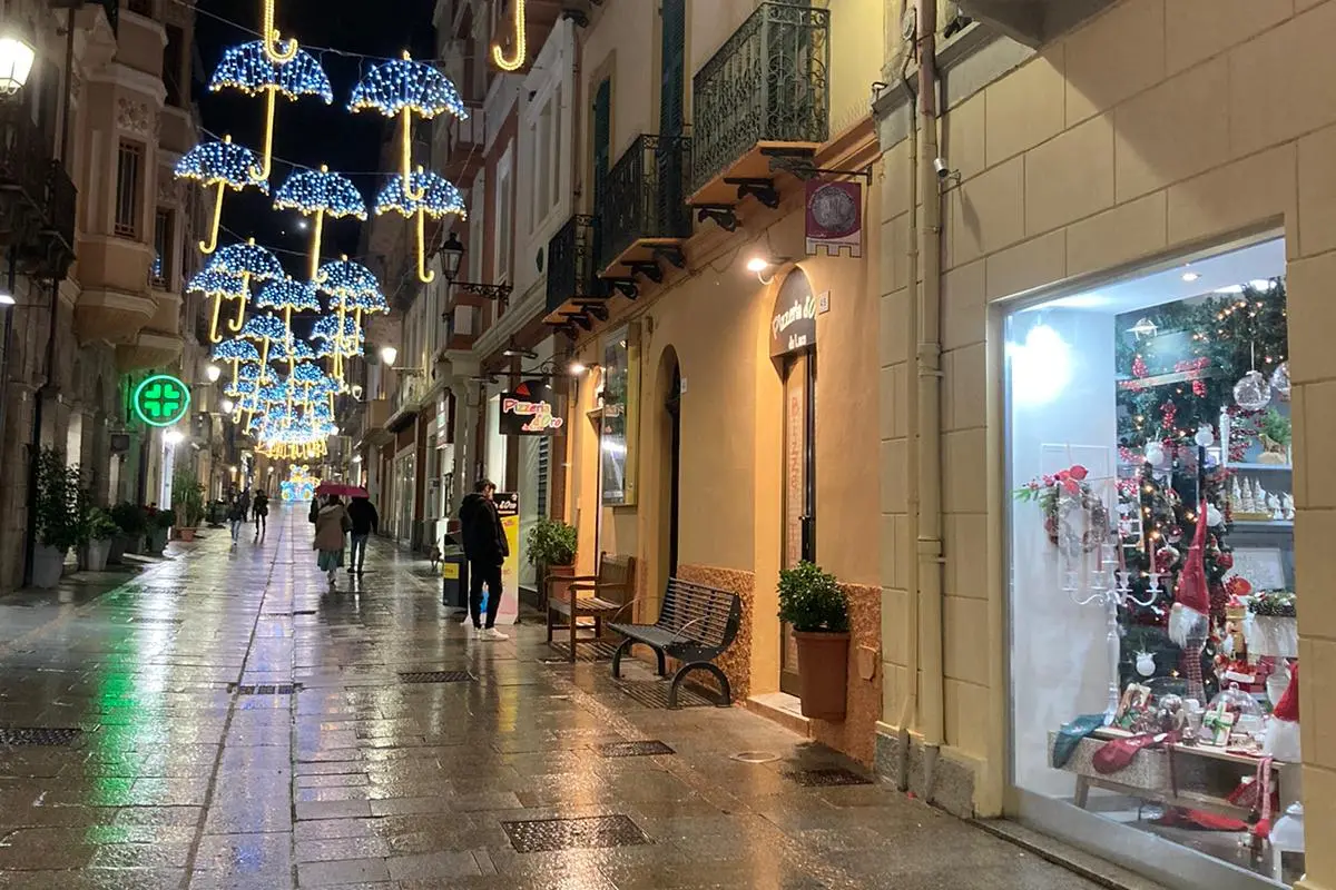 Luci di Natale a Iglesias (foto Secci)