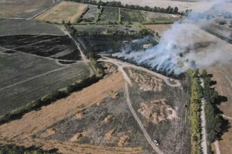 La campagna in fiamme tra Mores e Ozieri