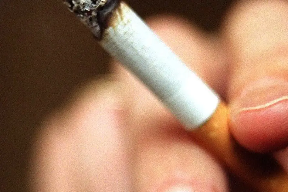 Una sigaretta