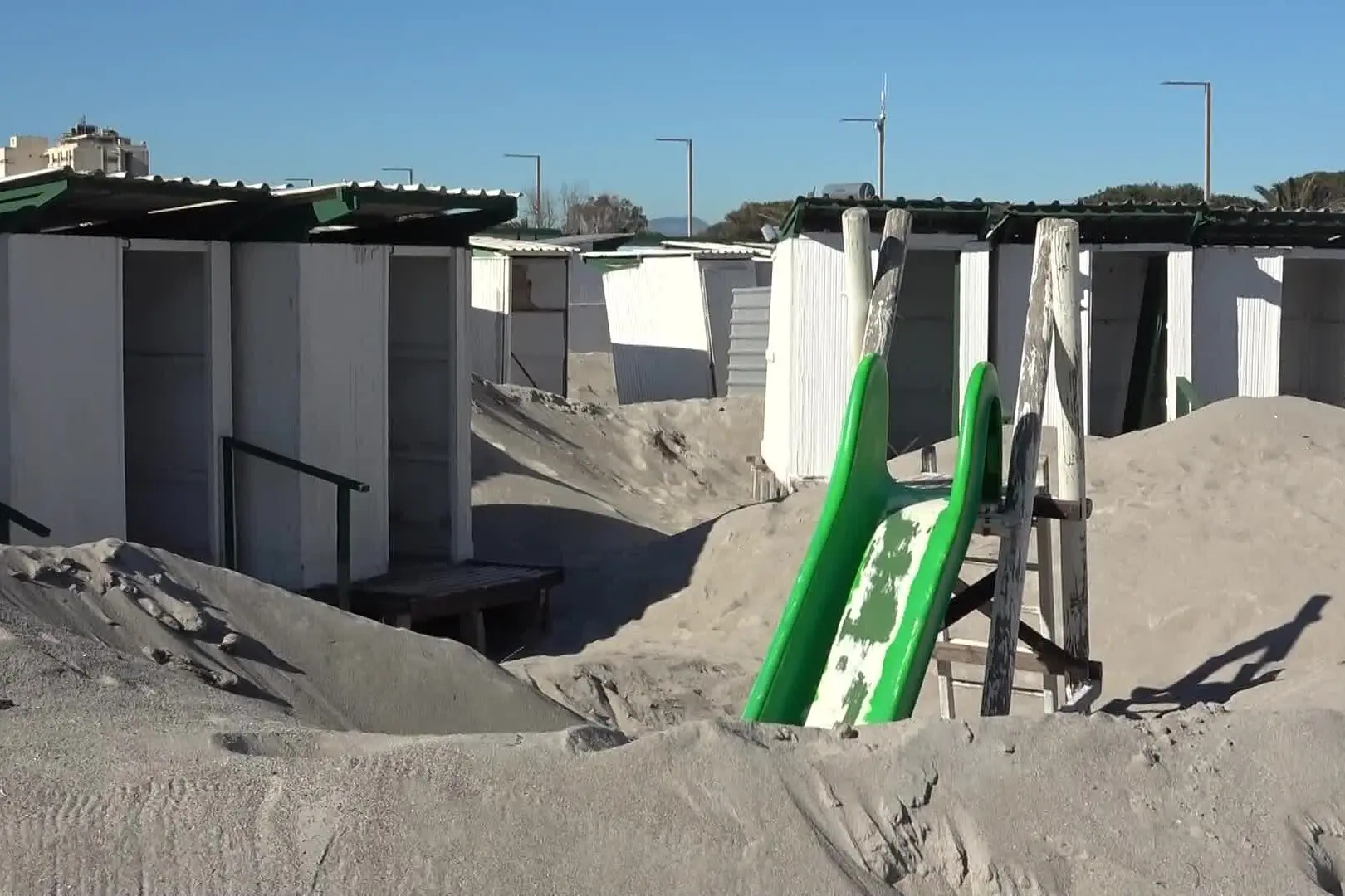 Cagliari, l'Ottagono dopo Harry: "Sommersi dalla sabbia, dateci le autorizzazioni per intervenire"