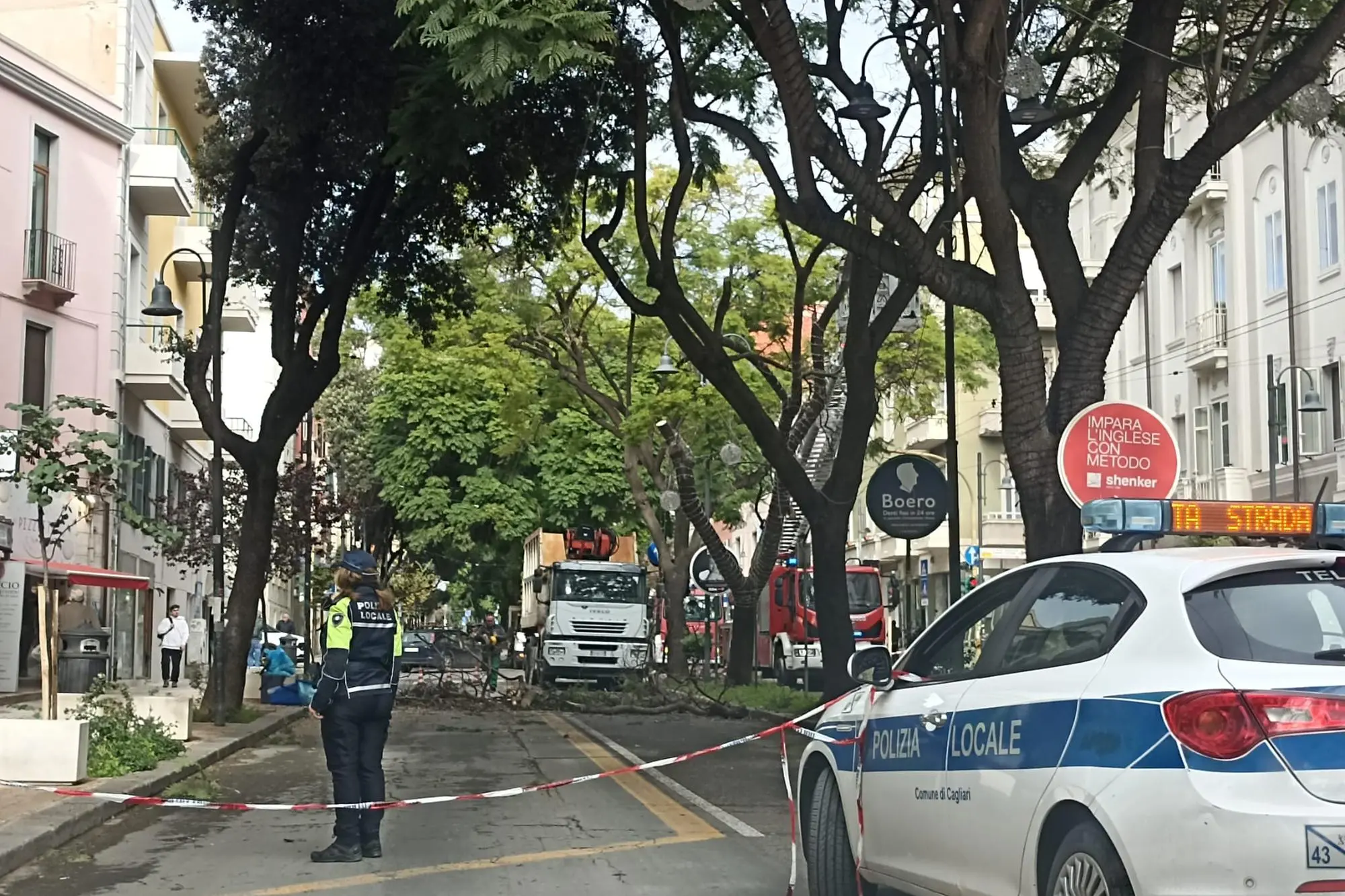 Polizia locale sul posto (Foto: Giuseppe Ungari)